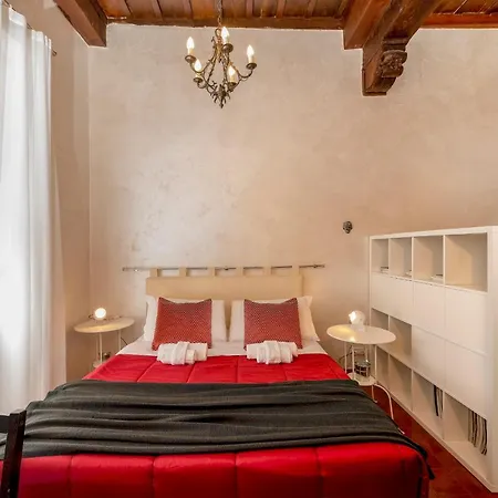 Apartment Giglio House - Campo De' Fiori